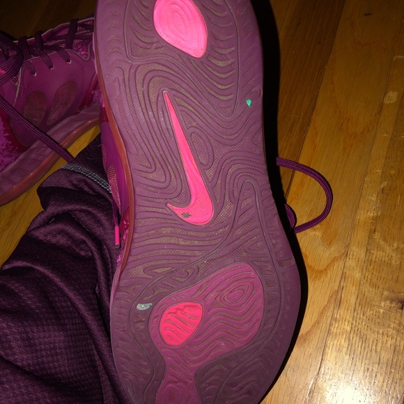Nike pink hyperposite - Picture 5 of 11